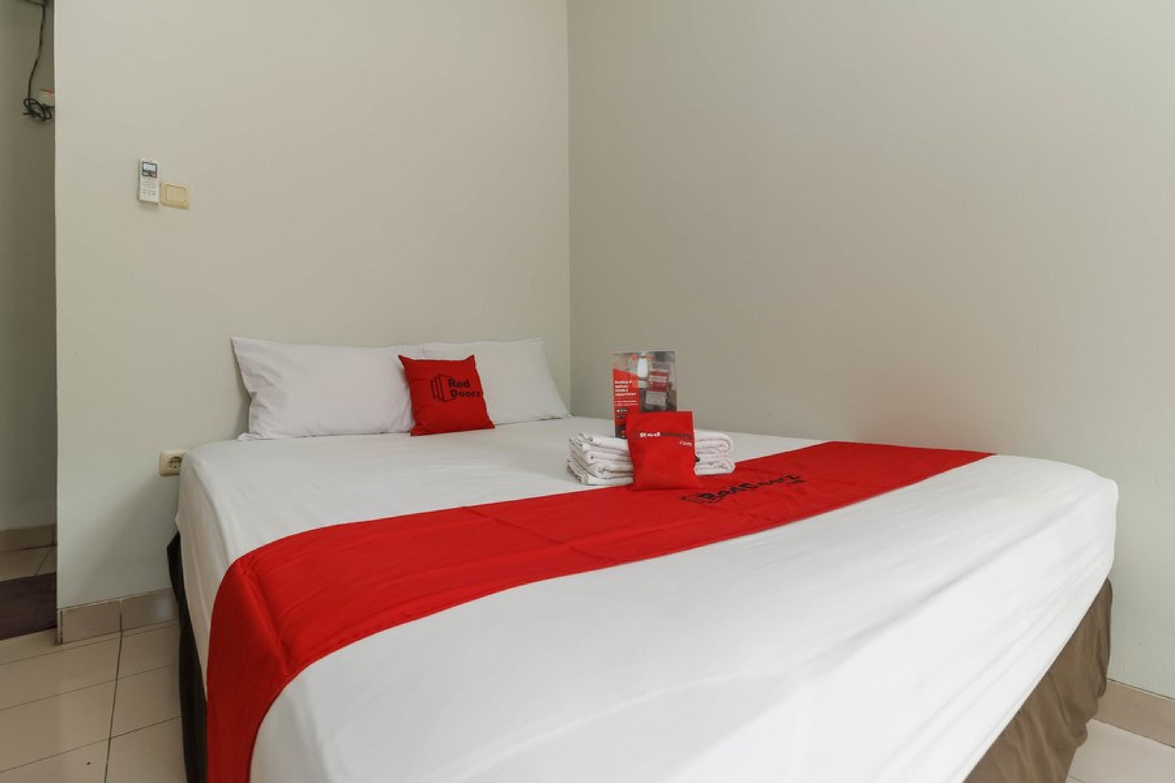 Reddoorz Plus @ Karet Pedurenan 3 Τζακάρτα Εξωτερικό φωτογραφία