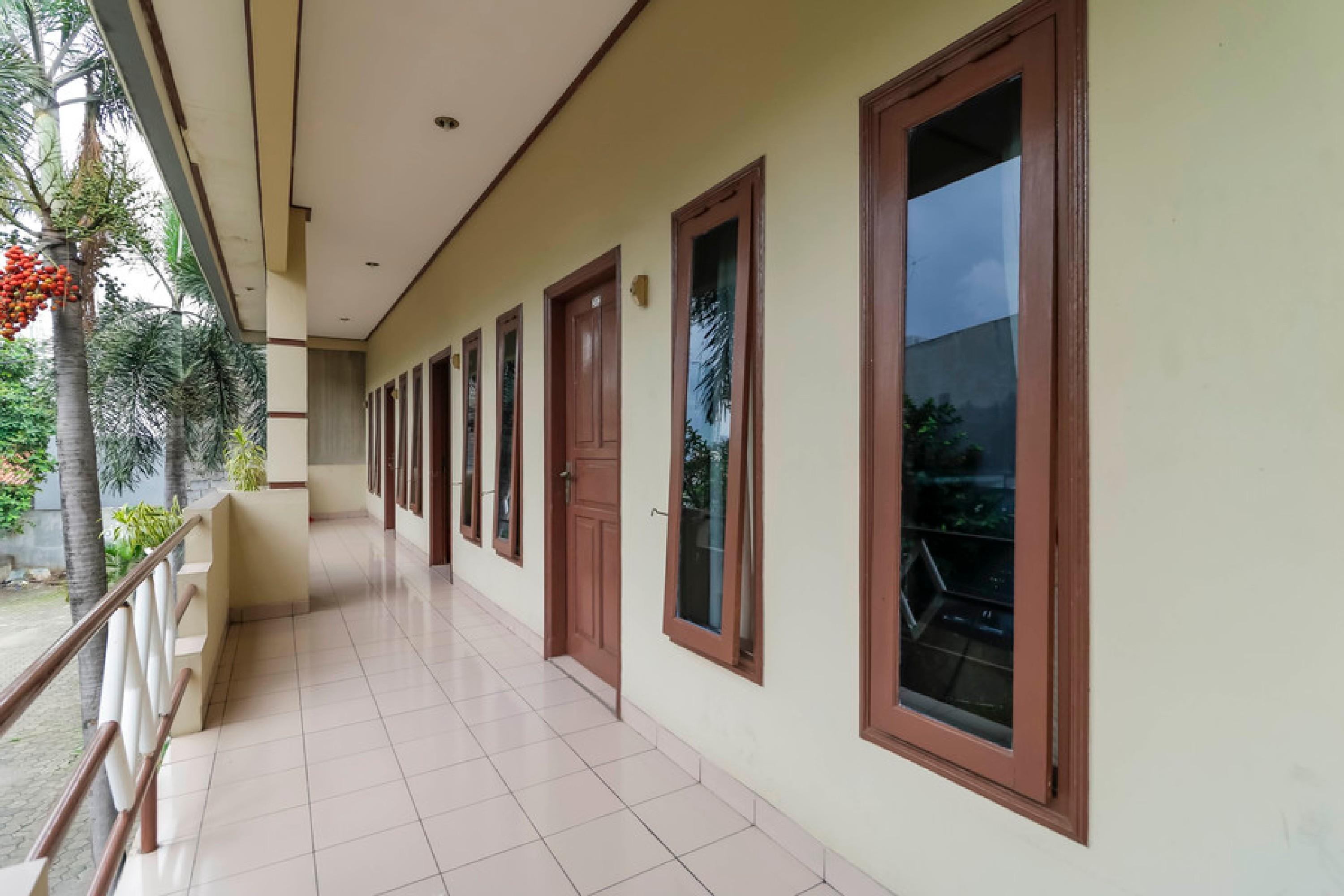 Reddoorz Plus @ Karet Pedurenan 3 Τζακάρτα Εξωτερικό φωτογραφία