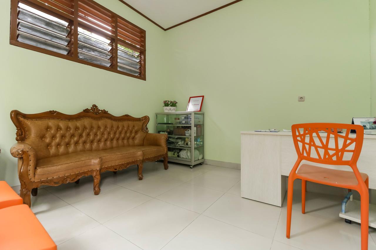 Reddoorz Plus @ Karet Pedurenan 3 Τζακάρτα Εξωτερικό φωτογραφία