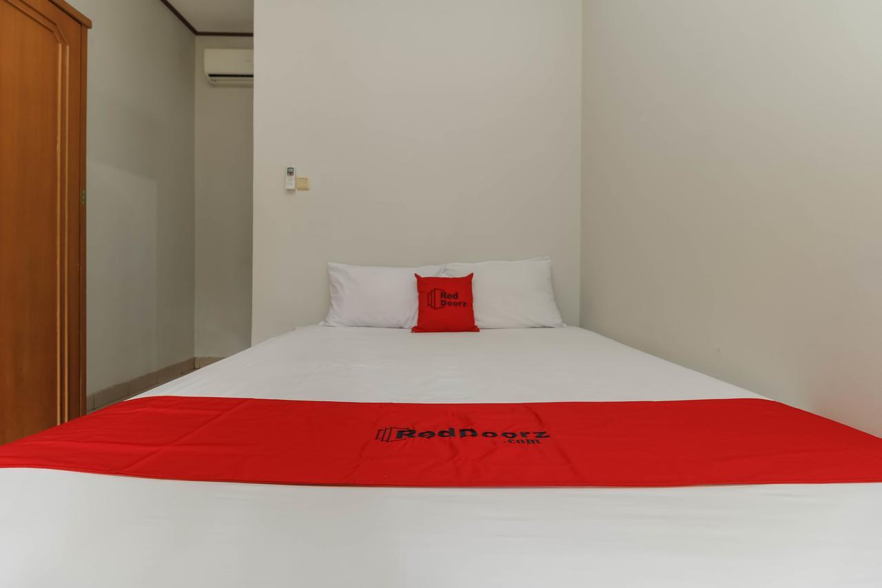 Reddoorz Plus @ Karet Pedurenan 3 Τζακάρτα Εξωτερικό φωτογραφία