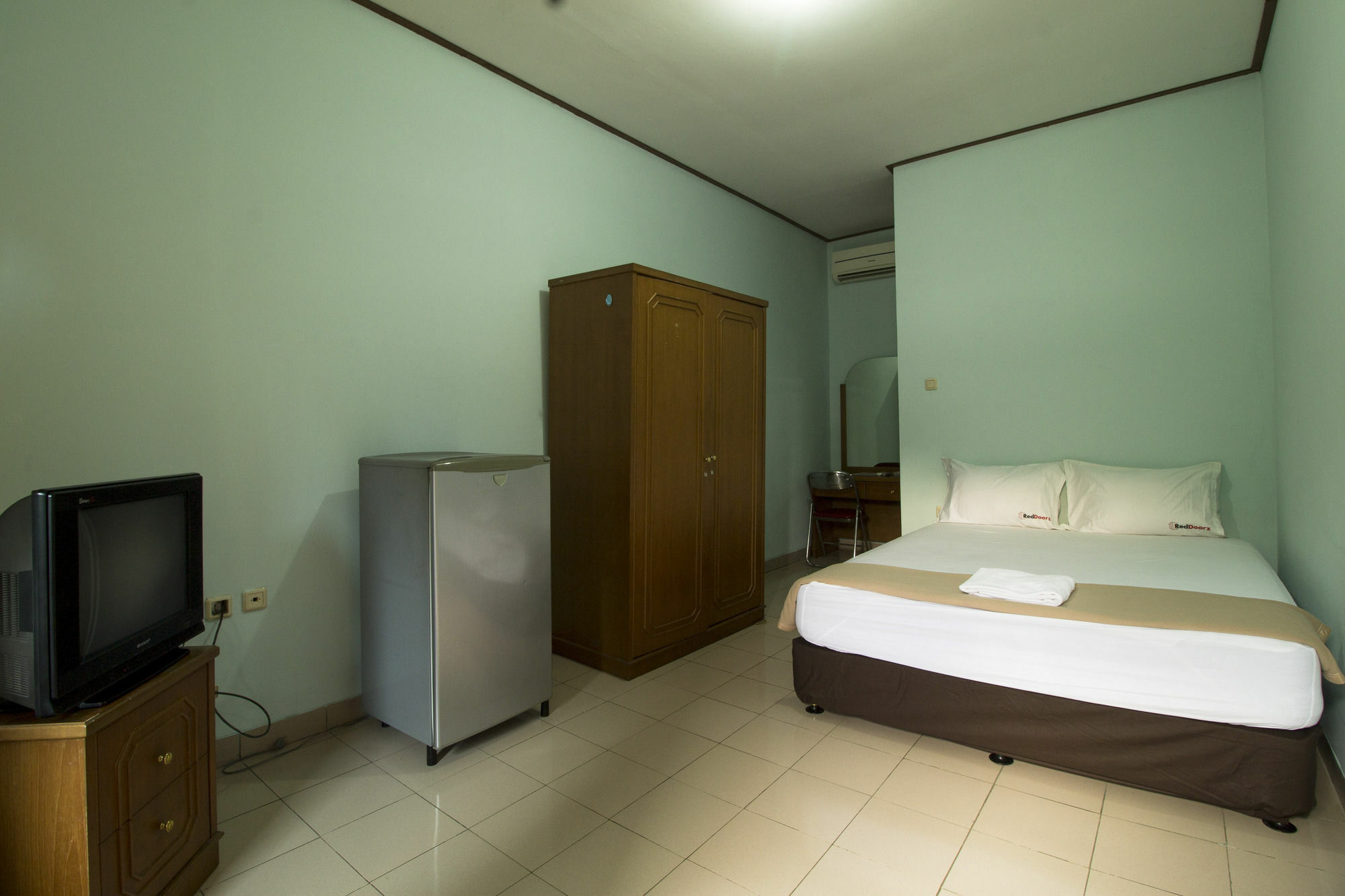 Reddoorz Plus @ Karet Pedurenan 3 Τζακάρτα Εξωτερικό φωτογραφία