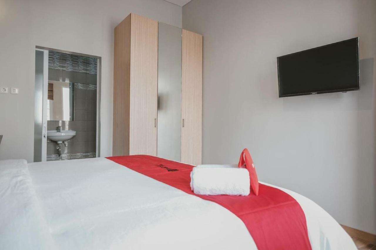 Reddoorz Plus @ Karet Pedurenan 3 Τζακάρτα Εξωτερικό φωτογραφία