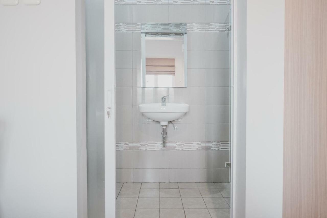 Reddoorz Plus @ Karet Pedurenan 3 Τζακάρτα Εξωτερικό φωτογραφία