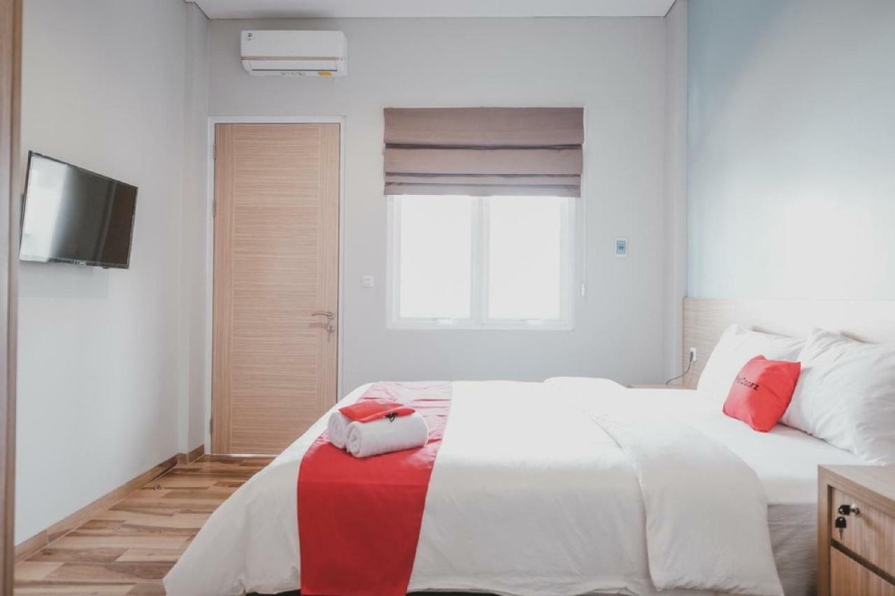 Reddoorz Plus @ Karet Pedurenan 3 Τζακάρτα Εξωτερικό φωτογραφία